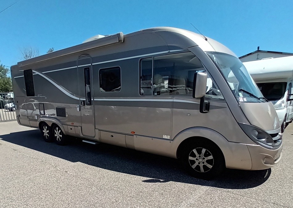 camping car BURSTNER  Elegance I890 modèle 2012