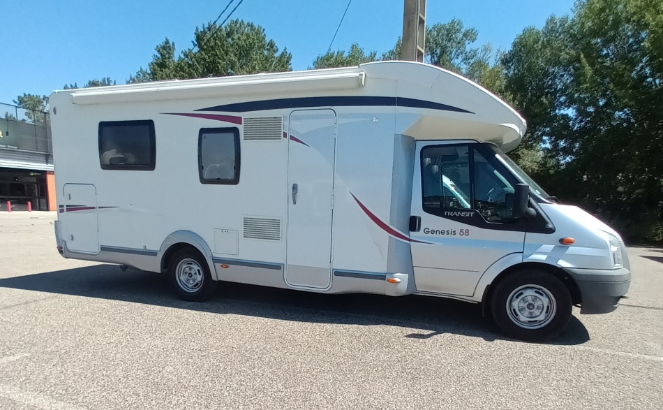 camping car CHALLENGER  GENESIS 58 modèle 2012