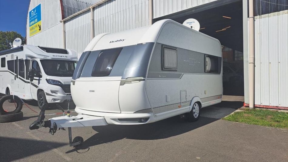 caravane HOBBY  DE LUXE 440 SF modèle 2016