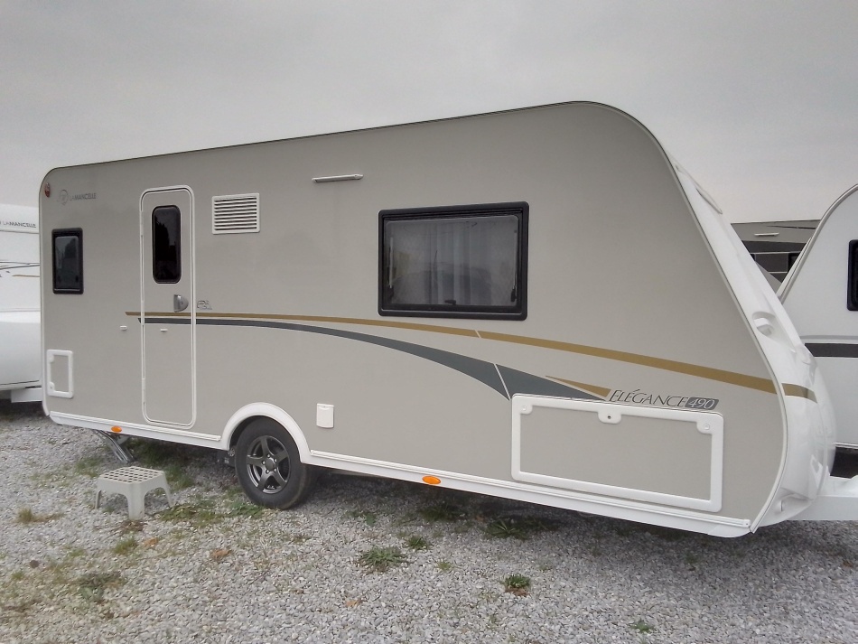 caravane LA MANCELLE  ELEGANCE 490 CB modèle 2024