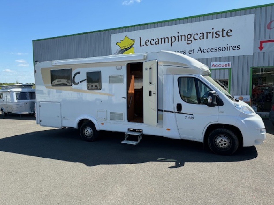 camping car CARADO  T 449 modèle 2013