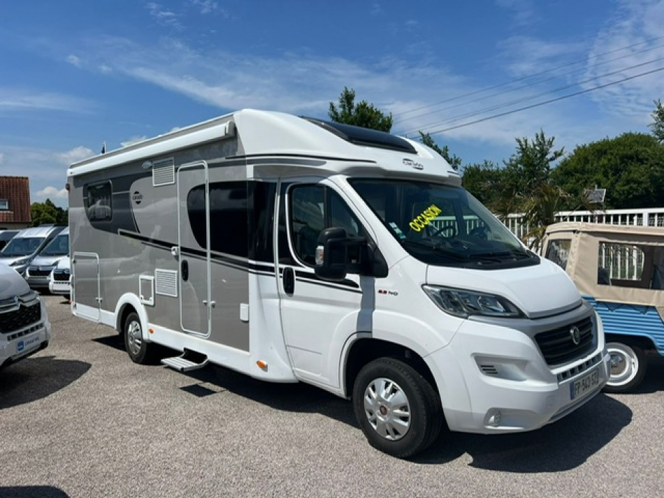 camping car CARADO  T 449 modèle 2020