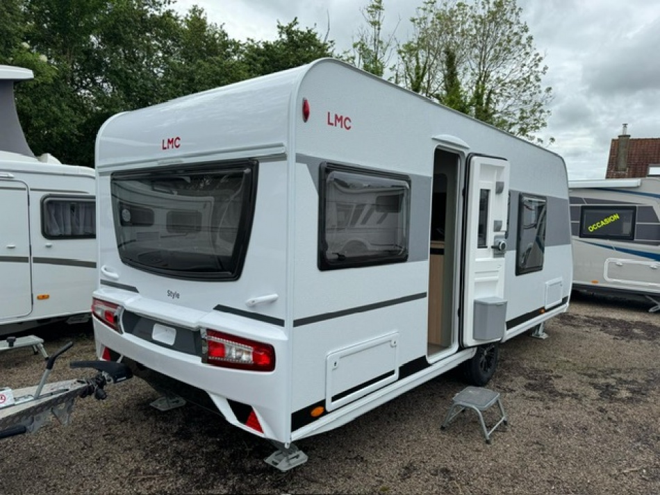 caravane LMC  450 D  STYLE modèle 2024