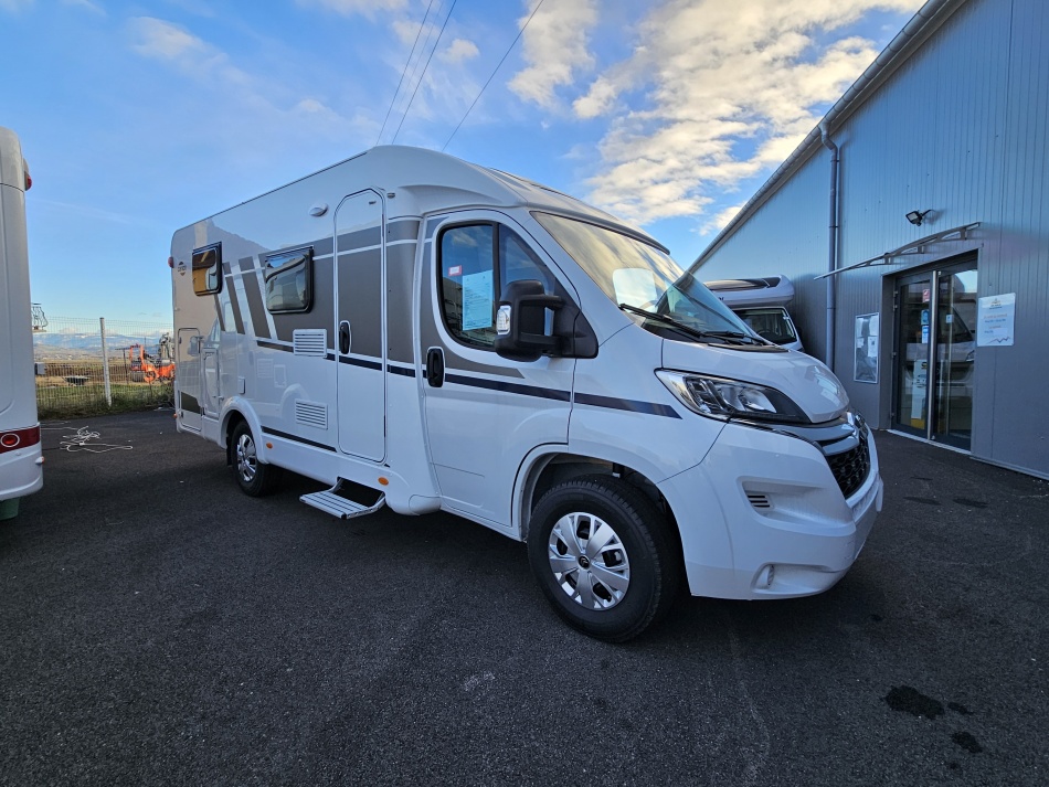 camping car CARADO  V 337 PRO modèle 2024